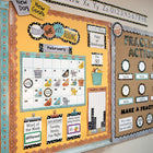 TREND enterprises Inc. Ensemble de calendrier et babillard, aspect métallique, 106 pièces-Cet ensemble pour calendrier rayonnera avec éclat dans toute pièce. Pour l'école, le bureau, l'église ou l'atelier.