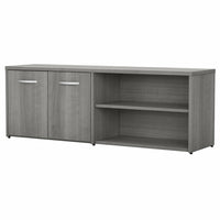 Bush Business Furniture - Armoire de rangement basse avec portes et tablettes Studio C - gris platine-L'armoire de rangement basse 60 po L x 16 po P x 21 po H avec portes et tablettes offre une solution de rangement pratique avec un style contemporain