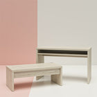 Mr, Kate - Bureau Winston - 121cm L x 74,2cm H x 50cm P - Noyer clair-Limites de poids : dessus : 100 lb, rangement ouvert : 20 lb.