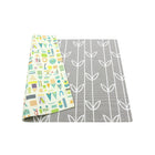 Baby Care – Tapis de jeu, motif pétales de mer, gris, moyen -Motif éducatif stimulant d'un côté et motif de pétales contemporain de couleur grise sur l'envers. Convient aux enfants et aux adultes