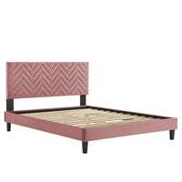Modway - Leah Chevron touffé Performance Velvet Lit de plateforme King, Rose poussiéreuse-Lit de plateforme King