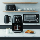 Salton - cafetière numérique de 12 tasses NuRetro - noir minuit-Commencez la journée avec un café fraîchement infusé, en programmant l’appareil à l’avance à l’aide de l’affichage numérique facile à utiliser.