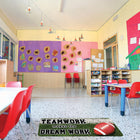 Ashley Productions - The Original Fun Mat - Tapis Coureur - 15 -5" x 47" - Travail d'Équipe de Football-Facile à nettoyer : La surface absorbante et douce permet de nettoyer rapidement les déversements et les désordres.