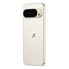 Google Pixel 10 Pro XL - 256 Go - Porcelaine - Bell et Virgin Plus-Voyez votre téléphone sous un tout nouveau jour grâce à une luminosité maximale de 3 300 nits. Le nouvel écran Super Actua rend votre écran immersif et vif, même en plein soleil. De plus, il a une fréquence d'actualisation allant jusqu'à 120 Hz pour un défilement et des changements d'applis très fluides