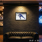 Auston Matthews Toronto Maple Leafs Hustling Spotlight sur toile - Toile encadree - 31" x 22"-Dimensions finales: 31.5x22.5