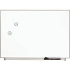 Quartet® - Tableau aimanté à effacement sec Matrix, 34 po x 23 po-Accrochez divers tableaux afin de créer votre système unique  