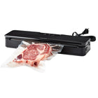 Anova - Machine à sceller sous vide Precision-La toute nouvelle machine sous vide Anova Precision Vacuum Sealer est la compagne idéale de notre gamme de thermoplongeurs Anova Precision Cooker ou de tout autre thermoplongeur, facilitant l'obtention à la maison de résultats dignes de restaurant d'une simple pression sur un bouton. La machine sous vide Anova est plus fiable, compacte et simple à utiliser que la plupart des autres machines sous vide du marché. Elle est également livrée avec 10 sacs Anova 