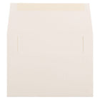 JAM Paper - Enveloppes d'invitation Strathmore A6 - 4,75 po x 6,5 po - Vélin blanc naturel - 50/paquet (30243I)-Quantité : 50 enveloppes par paquet