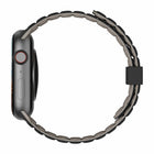 UAG - Bracelet Pathfinder Apple Watch 41/40/38 mm, Noir/Titane-Les attaches de précision sont conçues pour une intégration parfaite avec votre Apple Watch