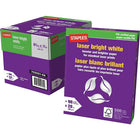 Papier blanc brillant laser certifié FSC de Staples, 28 lb, 8,5 po x 11 po, blanc, 2 500 feuilles/caisse-8 1/2 po x 11 po