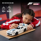 LEGO - Technic La voiture de sport Dodge Viper GTS-R-Ce modèle de voiture de course est doté d’un moteur V10 avec des pistons mobiles et un différentiel