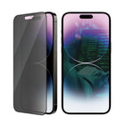 PanzerGlass - Protecteur d'écran de confidentialité iPhone 14 Pro Max - Noir-Le filtre de confidentialité rend l'affichage presque invisible