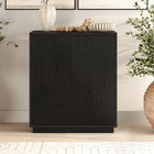 Hudson&Canal - Meuble d'appoint Alston 28 po de largeur - Grain noir-La base, le dessus et les étagères sont fabriqués en MDF robuste avec une finition Black Grain