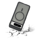 TUFF8 - Coque arrière robuste Glide Guard - Google Pixel 8 Pro - Noir fumé-Conception ergonomique : TUFF8 a été conçu pour donner à vos doigts et à vos mains plus de contrôle tactile lorsque vous passez des appels, envoyez des SMS ou utilisez votre téléphone grâce à son pare-chocs bien conçu.