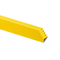WeatherTech - Améliore l’adhérence dans les escaliers avec StairEdge - 44 po - Jaune - Paquet de 5-Le revêtement StairEdge est idéal pour les escaliers intérieurs en bois, en carrelage, en pierre, en béton ou en métal, qu’ils soient résidentiels ou commerciaux.