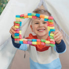 PlayMais - PYU160025 Ensemble de base PlayMais - Grand format-Le PlayMais peut être façonné en toute forme et adhère les uns aux autres ainsi qu'à la plupart des surfaces lisses.