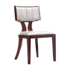 Manhattan Comfort - Lot de 2 chaises de salle à manger traditionnelles Pulitzer 46 cm, revêtement similicuir, argent et noyer-Surpiqûre verticale du dossier