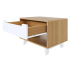 Nexera - Table de nuit Barista, 1 tiroir, Blanc et Érable naturel-Meubles conçus et produits au Canada à partir de panneaux de particules et de MDF certifiés CARB II/FSC.  Item expédié en 24-48 heures après réception de la commande.  Assemblage requis