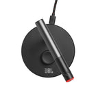 JBL - Quantum Stream Parler-Amortisseur intégré - Vous avez tendance à taper du poing sur la table pendant vos podcasts ? L’amortisseur intégré à la base du microphone empêchera vos auditeurs d’entendre vos sons étranges