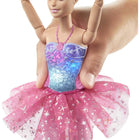 Mattel - Barbie Dreamtopia Twinkle Lights Ballerine (cheveux blonds)-Tout est plus magique au ballet! Regardez les poupées Barbie Ballerines scintiller et briller en dansant grâce aux détails lumineux scintillants.