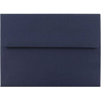 JAM Paper - Enveloppes d'invitation A6 Premium - 4 3/4 x 6 1/2 - bleu marine - Paquet de 100-Nos enveloppes sont fabriquées à partir de papier de 28 lb et comportent une fermeture en gomme à rabat droit avec une finition lisse