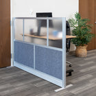 Luxor - Mur modulaire 70 x 48 - Cadre gris segmenté, acrylique givré, PET gris frais-S'intègre au système de cloisons de séparation pour des configurations évolutives