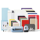 Cricut - Joy 2 + Pack Ultime - Bleu-La Cricut Joy 2, machine de découpe de 11,4 cm (4,5 pouces), est la nouvelle génération de notre machine de découpe ultra-compacte. Idéale pour les projets rapides du quotidien, comme les cartes personnalisées, les autocollants et les étiquettes. De plus, elle est compatible avec votre imprimante jet d'encre domestique pour créer des autocollants en couleur