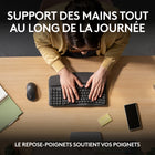Logitech - MK670 Combo, clavier Wave Keys ergonomique sans fil avec souris sans fil - Graphite-Moins de bruit, plus de concentration: outre son design sculpté et son revêtement en caoutchouc, cette souris silencieuse offre 90% de bruit de clic en moins grâce à la technologie SilentTouch