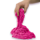 Kinetic Sand -  907 g (2 lb) de Kinetic Sand rose pour mélanger - modeler et créer - à partir de 3 ans-Le Kinetic Sand est non toxique, hypoallergénique et sans danger, parfait pour les jeux de rôle, les loisirs créatifs, l'art sur sable et les activités manuelles pour les enfants: Il est élaboré à partir de sable naturel et ses grains collent entre eux comme par magie pour un rangement facile. Il ne contient ni blé, ni gluten, ni caséine