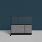 Luxor - Mur modulaire 53 x 48 - Extension de cadre noir segmenté, acrylique givré, PET gris frais-S'intègre au système de cloisons de séparation pour des configurations évolutives