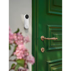 Google - Nest Doorbell filaire (3e gén) - Neige-Si votre Wi-Fi tombe en panne, votre sonnette stockera automatiquement jusqu'à une heure d'événements enregistrés dans sa mémoire. Une fois le signal revenu, vous serez en mesure de voir exactement ce qui s'est produit