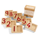 Learn Well - YUSE0269 Plateaux numérotés 1 à 9-Les enfants prendront plaisir à collectionner et à compter des objets dans ces plateaux tactiles.