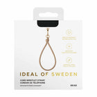 Ideal of Sweden - Bracelet de Téléphone - Beige-Veuillez noter que le patch/la chaîne de fixation doit être fixé à la coque du téléphone conformément à nos instructions dans le guide. Dans le cas contraire, IDEAL OF SWEDEN n'est pas responsable de tout dommage ou manque de fonctionnement du produit ou de votre téléphone