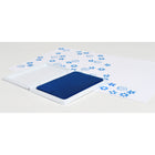 Ready 2 Learn - Tampon encreur lavable géant - Bleu - 6,2 po L x 4,1 po L - Paquet de 2-Conception du tampon d'encre surélevé: Le tampon surélevé signifie qu'il n'y a pas de bords durs autour de l'encre. Les enfants peuvent appuyer sans heurter un bord, ce qui offre plus d’espace pour tamponner !