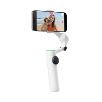 Insta360 - Flow 2 Pro - Blanc-Suivi Deep Track 4.0 alimenté par l'IA: Des améliorations clés et de nouvelles fonctionnalités offrent une précision et une polyvalence inégalées. Le suivi actif du zoom suit les sujets qui se déplacent rapidement avec un zoom jusqu'à 15x, sans décalage. Gardez les sujets centrés, qu'il s'agisse de suivre un individu ou un groupe. Et essayez Grille de cadrage pro pour parfaire votre prise en utilisant une composition au nombre d'or