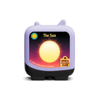 Tonies - Space Explorers Club Pocket Tonies ensemble de 4 pièces - Anglais-C’est simple : choisissez un Pocket Tonie, placez-le sur la Toniebox et pressez une oreille pour lancer une découverte autonome et plonger dans un monde d’émerveillement 