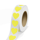 JAM Paper - Rouleaux d'étiquettes standard - en forme de cœur - 2 x 2 - jaune fluo - 125 étiquettes/rouleau-Couleur : Jaune fluo | Faites ressortir votre courrier avec des étiquettes d'adresse d'expédition colourées.