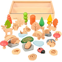 TickiT - Ensemble de sentiers forestiers - Ensemble de 37-37 Figurines En Bois Naturel - Cet ensemble comprend un assortiment de 37 formes forestières. Créez des petits mondes élaborés avec des petites créatures, des champignons, des pierres, des arbres, des pièces d'eau et plus encore