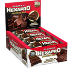 Allmax - Barres protéinées Hexparo, chocolat et brownie au fudge - Lot de 12-La barre protéinée Hexapro s'intègre parfaitement à une variété de régimes, y compris les régimes faibles en glucides et en sucres. Disponible en plusieurs saveurs, chacune soigneusement élaborée pour offrir un goût gourmand, vous permettant de rester concentré sans compromis. Du petit matin aux fringales nocturnes, cette barre protéinée deviendra votre en-cas préféré. Une fois essayée, elle deviendra un incontournable de votre rou