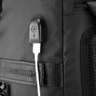 Swissdigital - Système de stockage ultime BALERNA XL avec lecteur de carte SDD intégré - Noir-Qualité et Confort : nos produits allient qualité et confort avec leur design ergonomique, garantissant que tous les essentiels peuvent être transportés facilement pendant votre voyage.