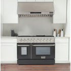 Kucht - 48 po Série KNG Cuisinière Pro Style au gaz naturel - Acier inoxydable/Noir-Grilles de cuisson robustes en fonte résistantes à la chaleur intense permettant de déplacer les ustensiles d’un brûleur à l’autre sans les soulever
