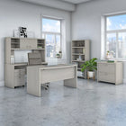 Bush Business Furniture - Bureau crédence 60 po Echo, gris sable (KI60206-03)-Convient parfaitement comme bureau autonome, avec un panneau arrière fini qui permet de le placer n’importe où dans la pièce