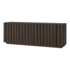 Hudson&Canal - Meuble TV rectangulaire cannelé Molly pour téléviseurs jusqu'à 75 po - Chêne brun-Le plateau supérieur supporte un poids maximal de 34 kg, les étagères du milieu peuvent supporter 11 kg et les étagères du bas, 23 kg
