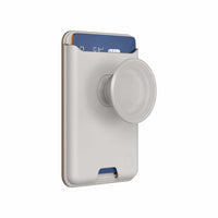 PopSockets - Softgoods PopWallet+ pour MagSafe avec adaptateur Horchata-Portefeuille en matériaux premium, conçu pour rivaliser avec le portefeuille Apple MagSafe. La poignée intégrée s'attache à votre coque compatible MagSafe pour un portefeuille fin et élégant. Facile à mettre. Facile à enlever. Charge facile. Aucun adhésif requis.