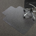 Staples - Tapis de chaise pour tapis à poils plats - 36 po x 48 po avec rebord - Clair-Fabriqué avec du vinyle transparent pour laisser transparaître la beauté de vos sols