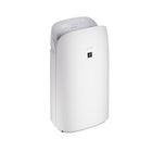 Sharp - Purificateur d'air et humidificateur intelligent HEPA KCP110CW avec Plasmacluster-Pour les personnes à la recherche de purificateurs d’air pour les grandes pièces, le modèle KCP110CW est parfait. Ce purificateur d’air HEPA couvre plus de 2 600 pi² en une heure et capture 99,7 % des particules pour créer un milieu de vie plus sain. Le KCP110CW fonctionne même comme un humidificateur pour les pièces de 500 pi², maintenant des niveaux d’humidité optimaux et favorisant une meilleure santé respiratoire. 