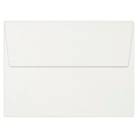 LUX ? Enveloppes d?invitations A7 (5 1/4 x 7 1/4 po), 60 lb, blanc avec bande détachable, 50/boîte (4880-WPP-50)-Les enveloppes d?invitations A7 (5 1/4 x 7 1/4 po) sont idéales pour les invitations, les cartes de remerciements, les invitations de mariage, les faire-part et les photos de 5 x 7 po