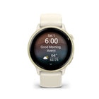 Garmin - vivoactive 6, Lunar Gold avec bracelet en os-APPLICATIONS SPORTIVES INTÉGRÉES - Suivez vos déplacements avec plus de 80 applications GPS et sportives d'intérieur préchargées, notamment la marche, la course à pied, le vélo, la natation en piscine, les activités pour les utilisateurs de fauteuils roulants et bien plus encore.