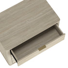 Manhattan Comfort - Table de nuit moderne Evelyn 32" à 3 tiroirs - Naturel-Poignées de tiroir horizontales et épurées pour un aspect propre et dégagé