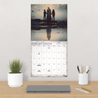 DateWorks - Calendrier Mural de 16 Mois 2025 Collection d'horreur - 12 po x 12 po - Bilingue-Parfait à accrocher sur un mur, un tableau en liège ou un tableau d'affichage à la maison, à l'école ou au bureau